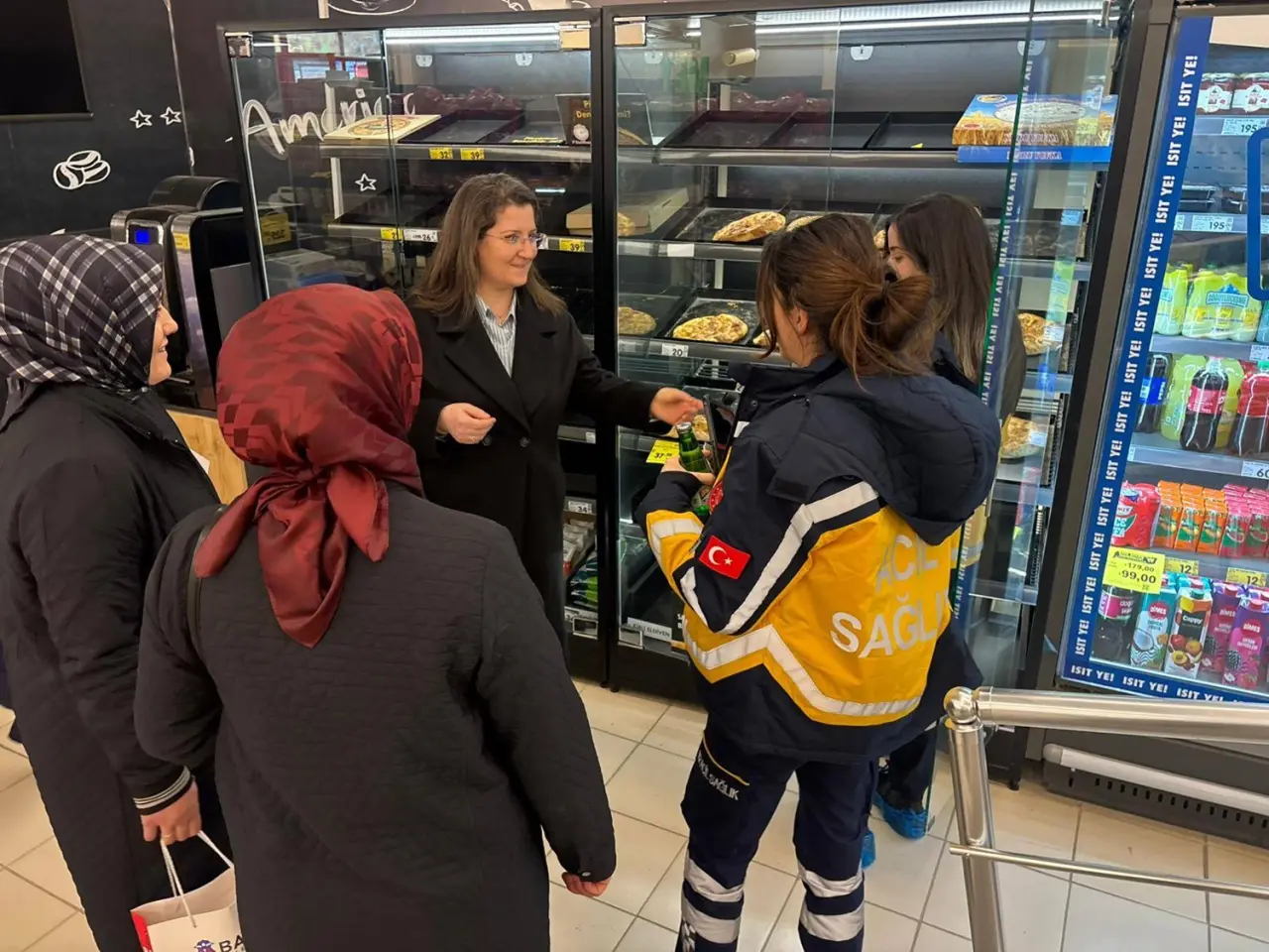 Bayat Sokaklarında Yüzleri Gülümseten Mesaisi 4