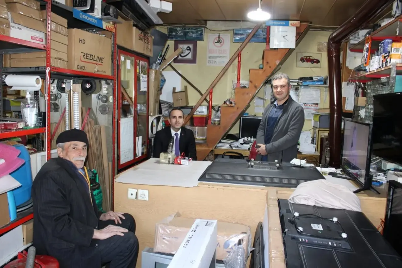 Kaymakam Polat Esnafla Bir Araya Geldi 4