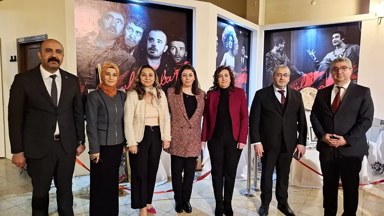 8 Mart’a Özel Göz Kamaştıran Sergi 3