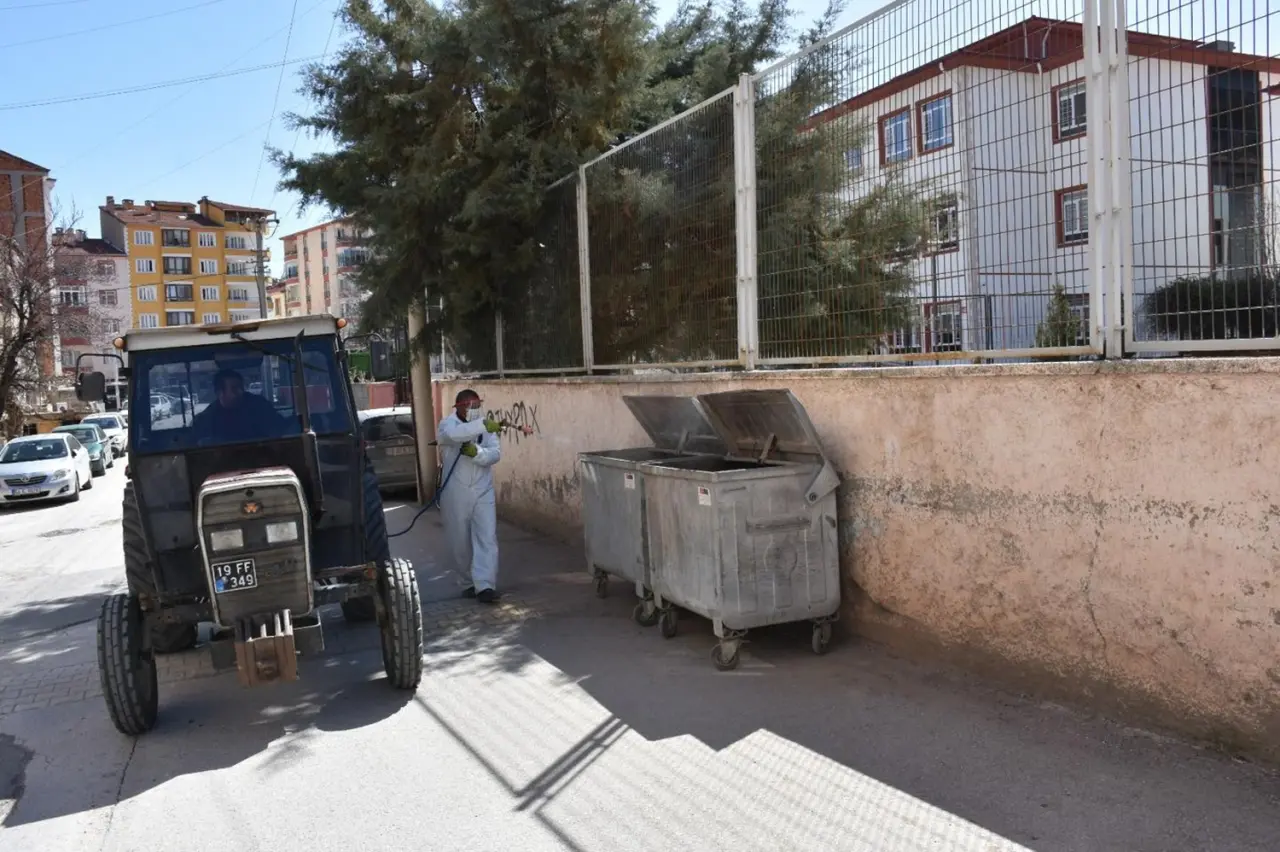 İskilip’te Haşerelere Karşı İlaçlama Seferberliği 1