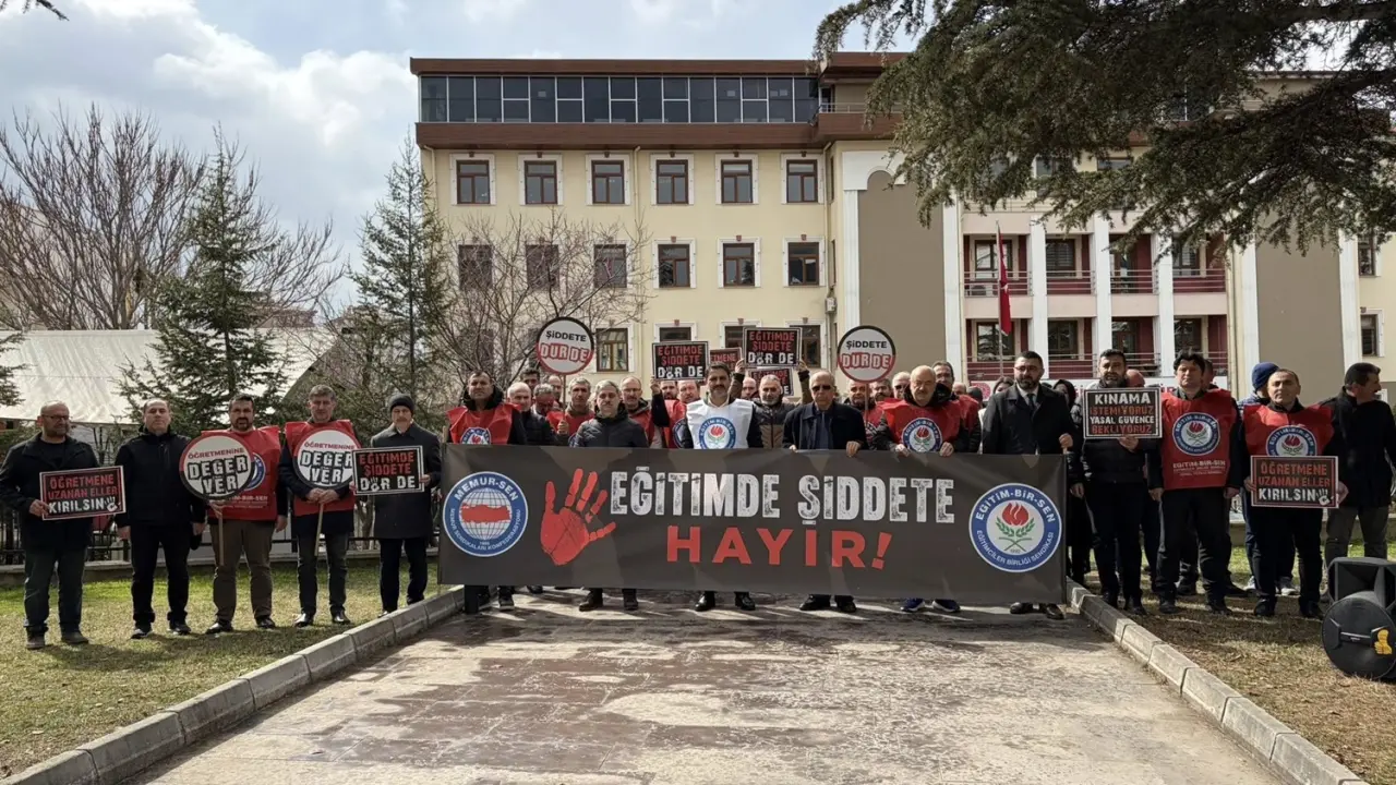 Öğretmenin Katledilmesine Çorum’dan Tepki Geldi 3