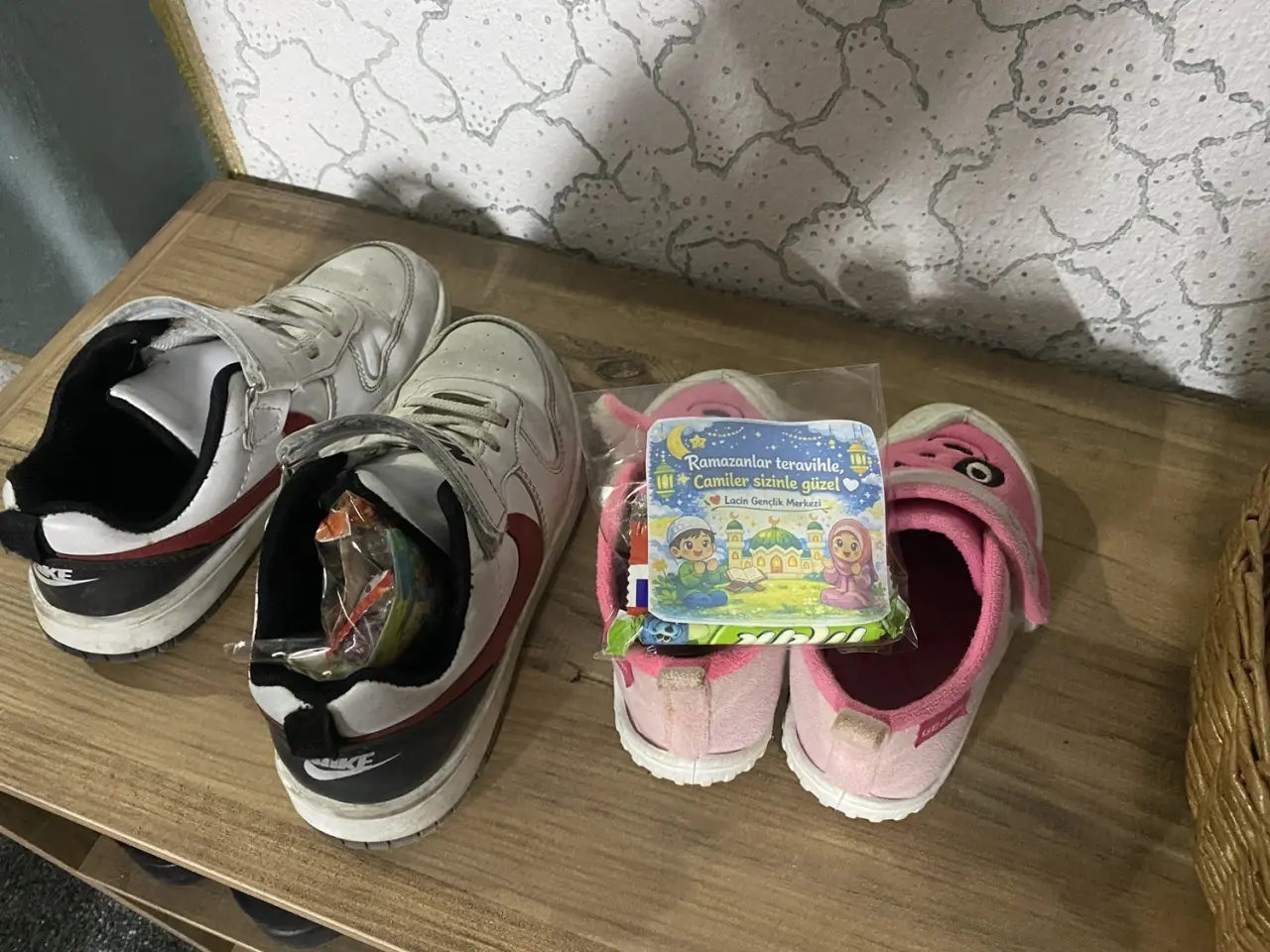 Teravih Çıkışı Çocukları Bekleyen Büyük Sürpriz 1