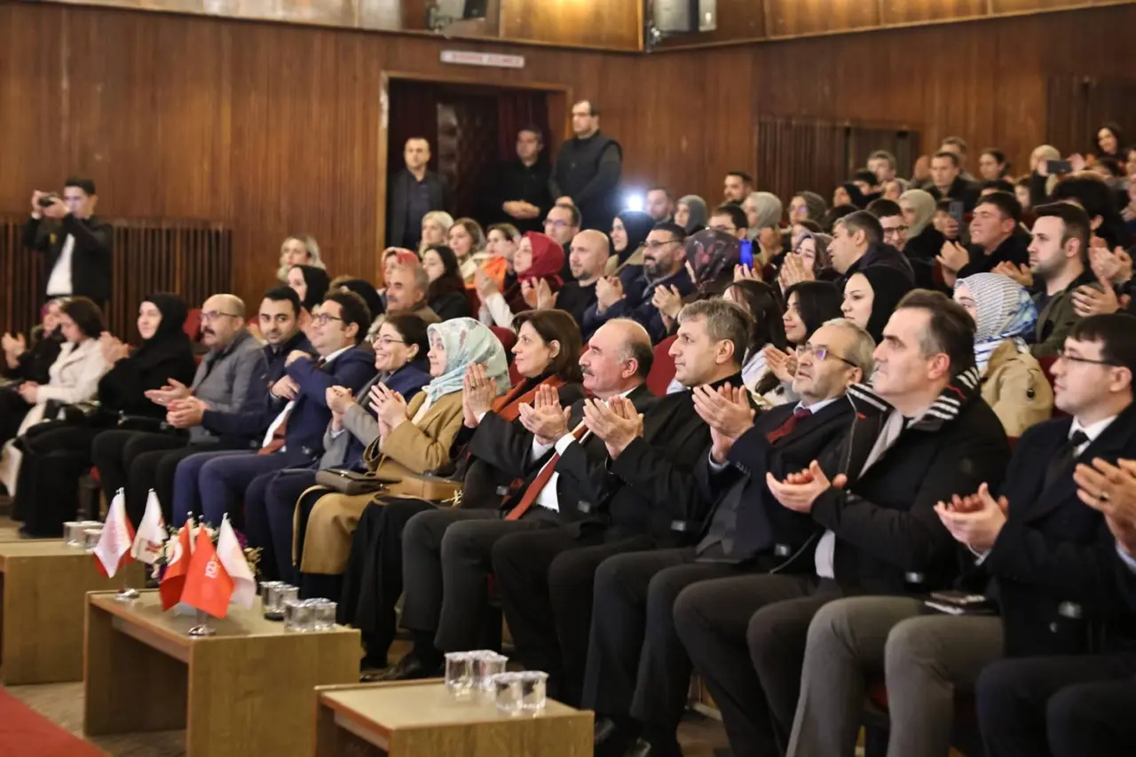 Ramazan Akşamını Aydınlatan İlahiler 3