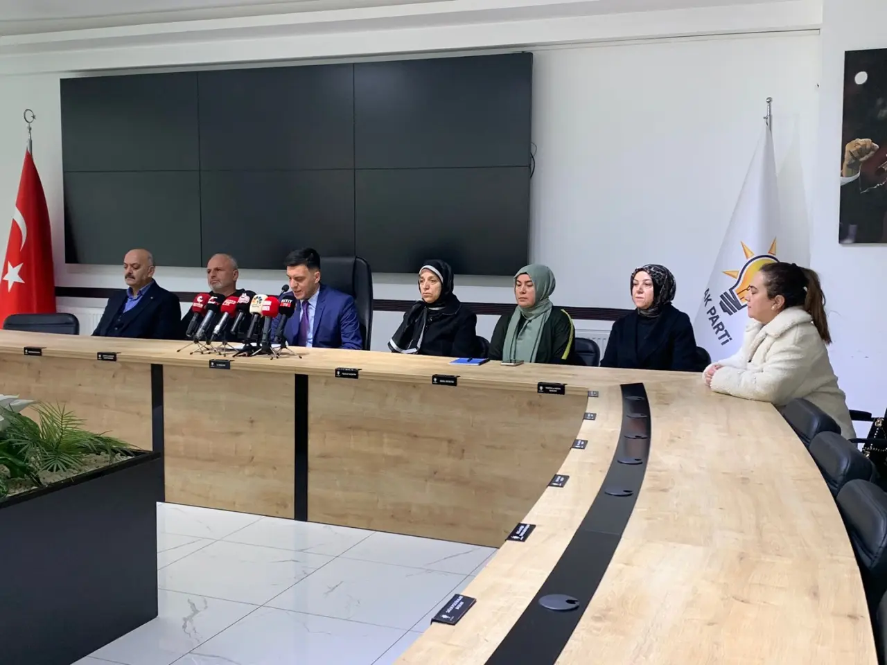 Milletimizi Hak Ettiği Demokrasi Standardıyla Buluşturduk 3