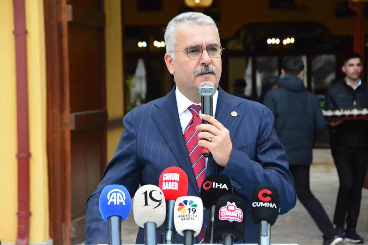 Bayramlaşma Yeni Meydanda Yapıldı 4