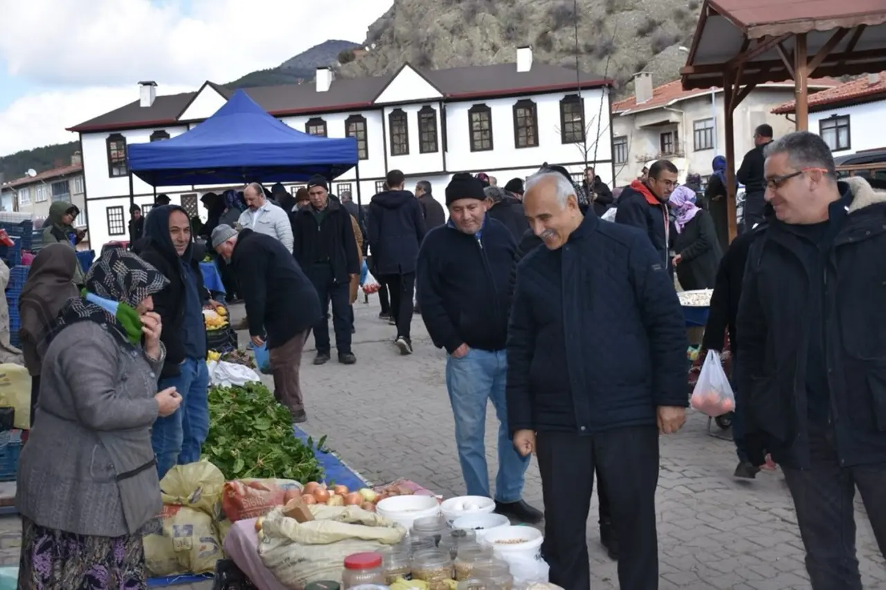 Pazarda Hem Esnafı Hem Vatandaşı Dinledi 3