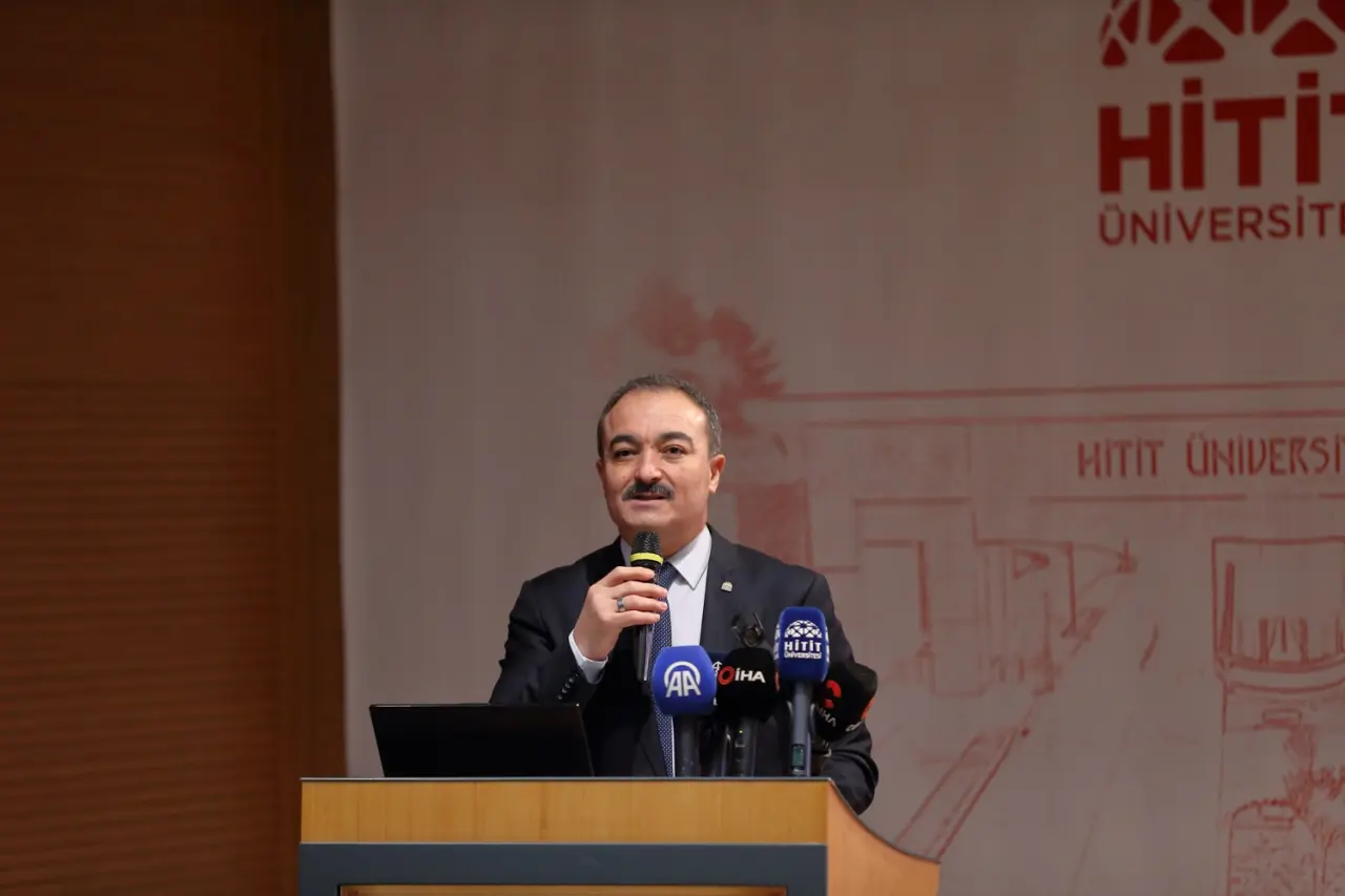 Astronot Alper Gezeravcı, Çorum'da Öğrencilerle Buluştu 1