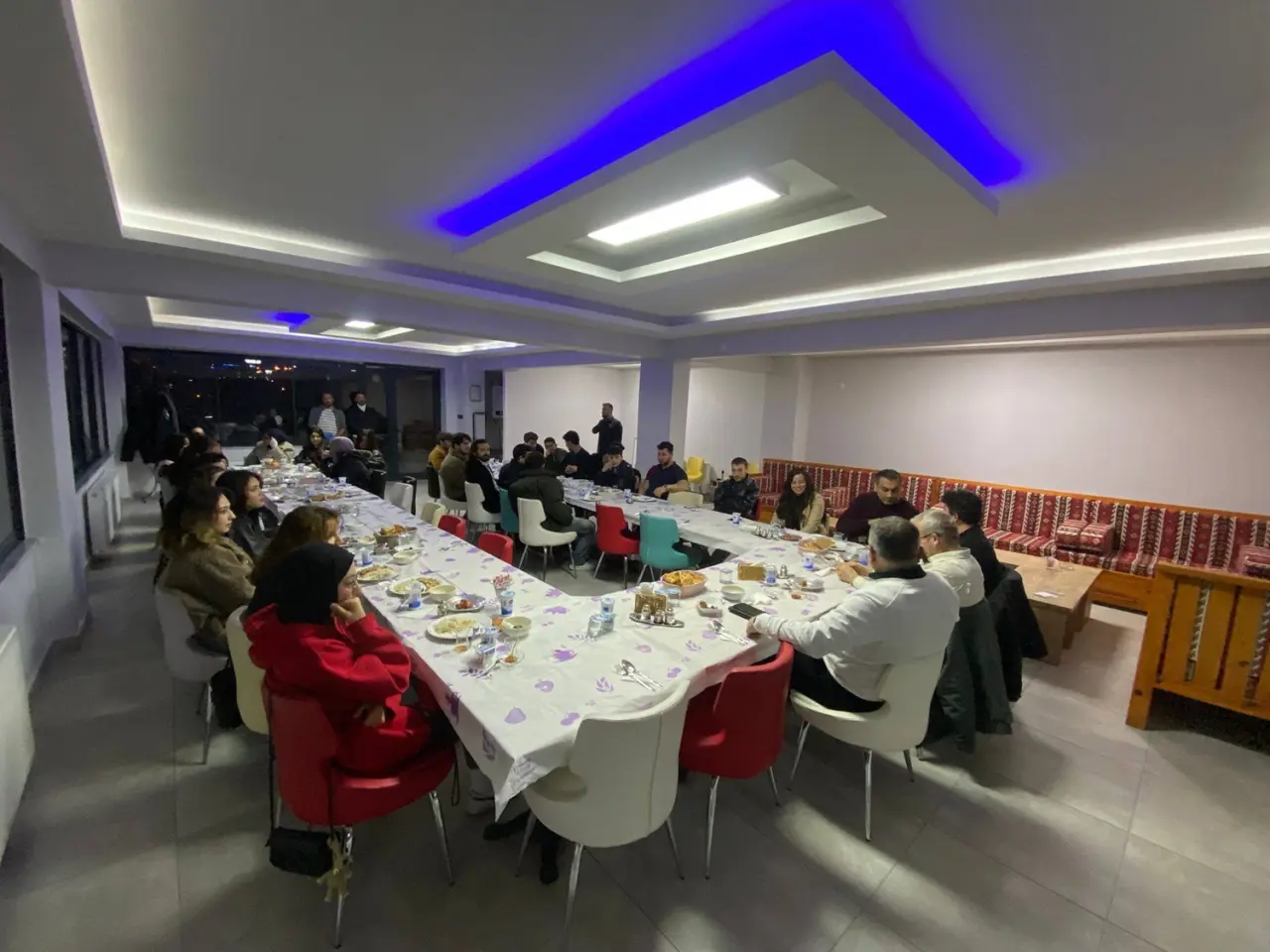 Üniversite Öğrencileri İftar Sofrasında Buluştu 3