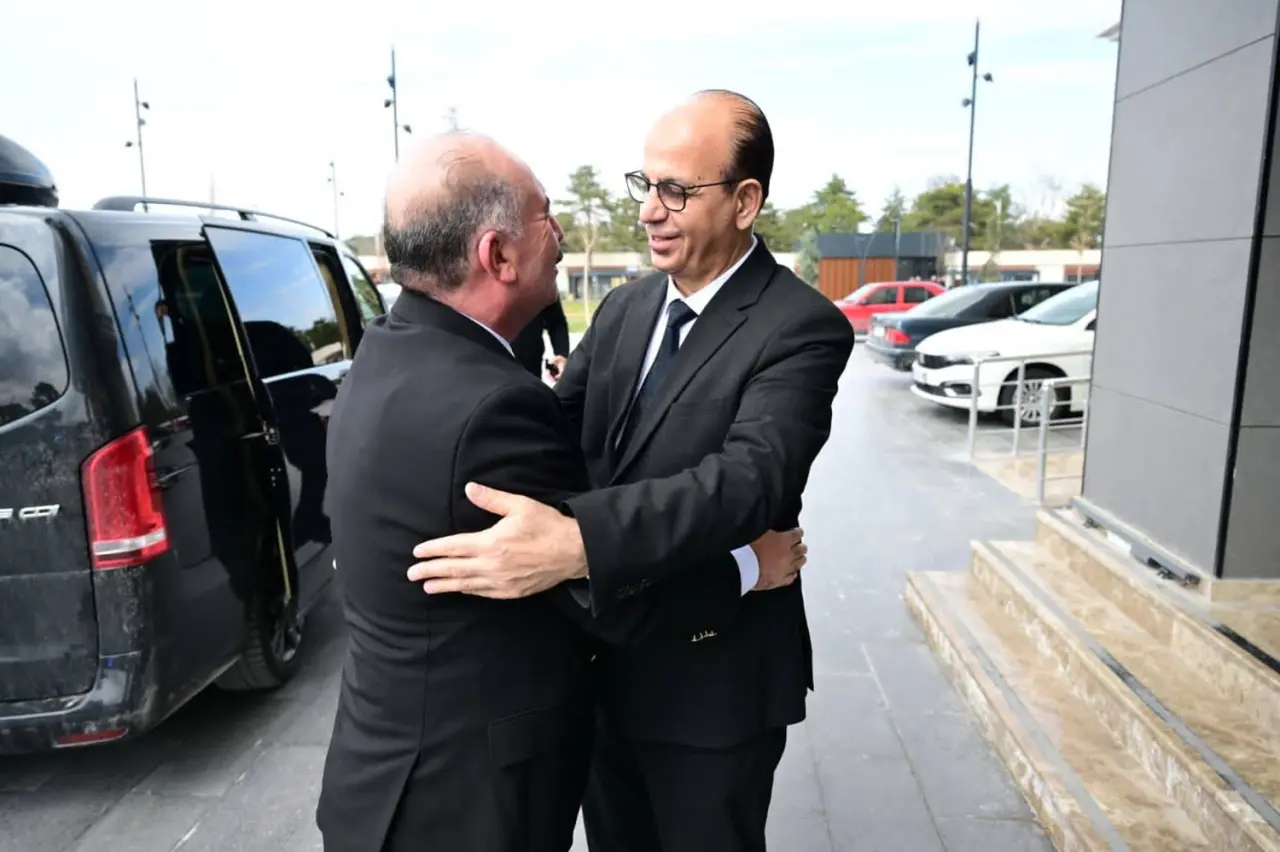 Vali Çalgan’dan Eski Okul Arkadaşına Sürpriz 5