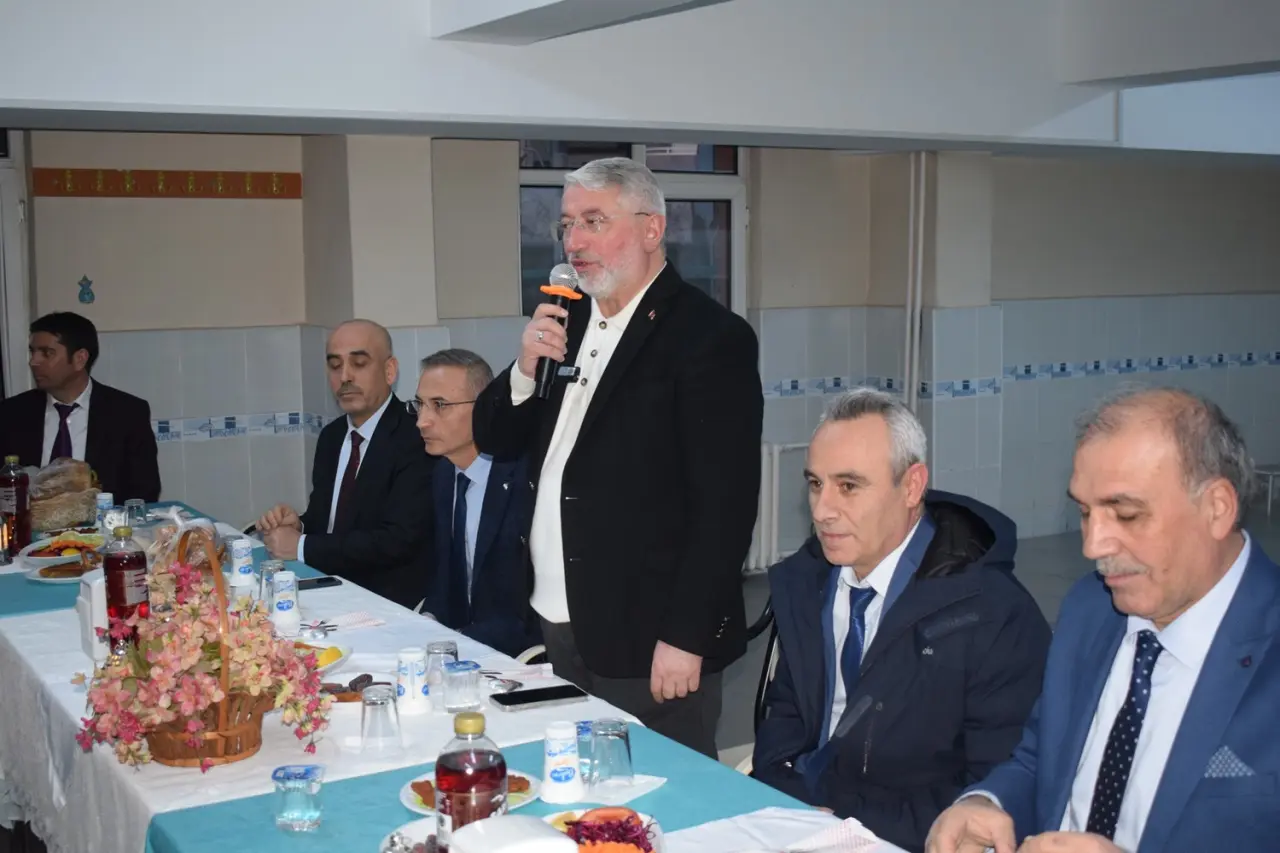 Başkanı Aşgın, Yıllar Sonra Aynı Sıralarda 2