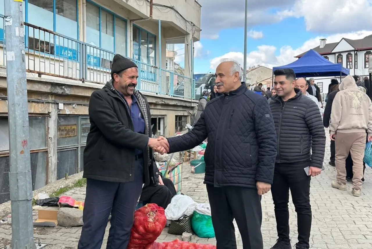 Pazarda Hem Esnafı Hem Vatandaşı Dinledi 6