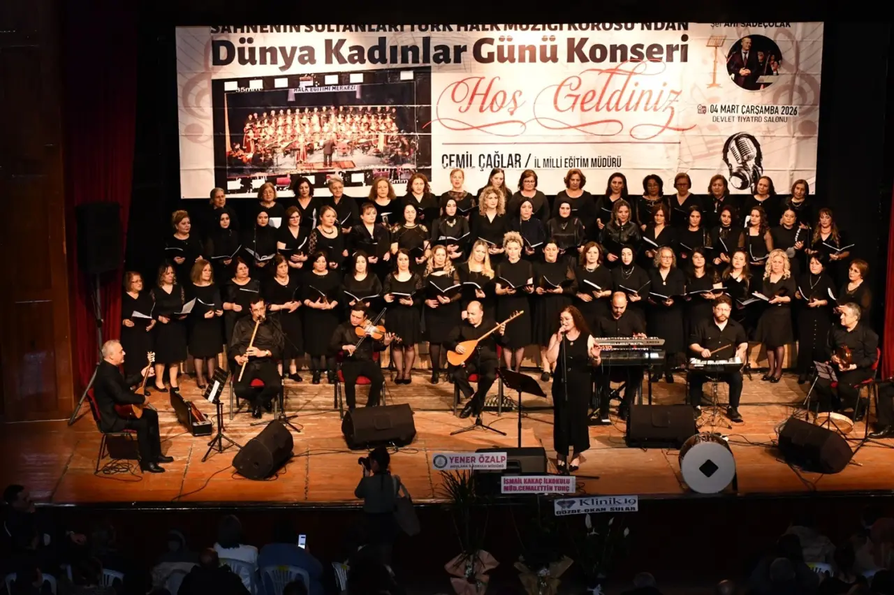 Sahnenin Sultanları Anadolu Ezgileriyle Büyüledi 5