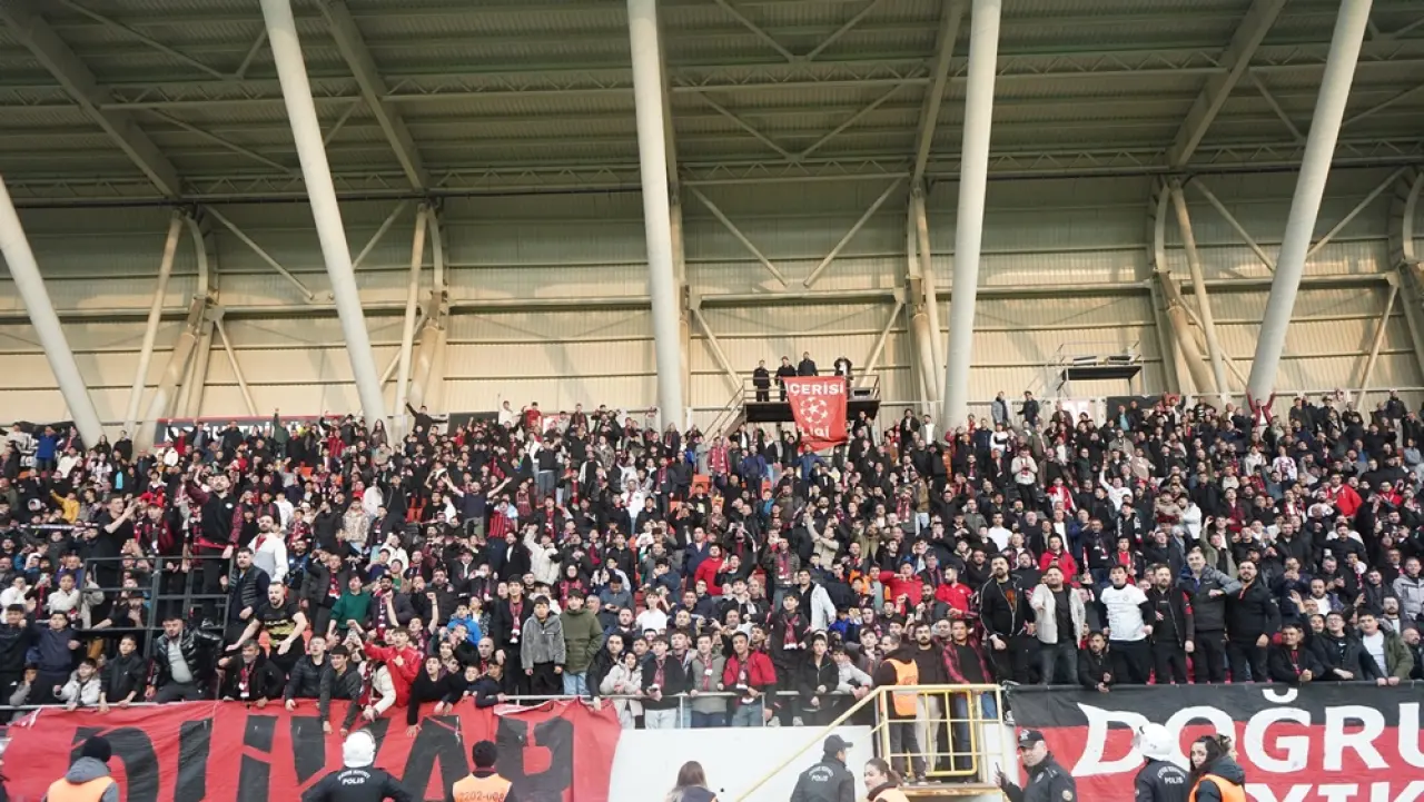 Şampiyonluk Geliyor: 2-1 8