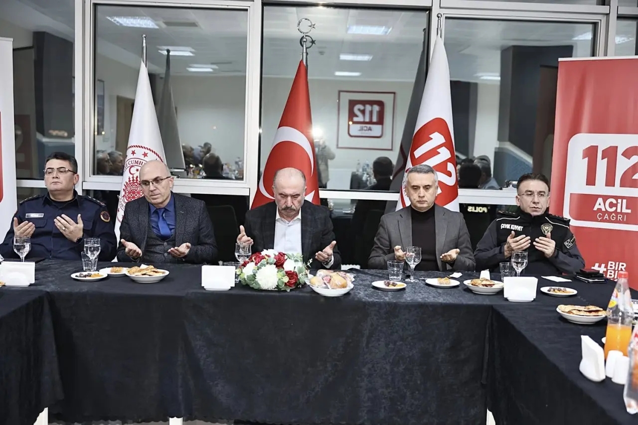 Kahramanlarla Oruç Açtı 2