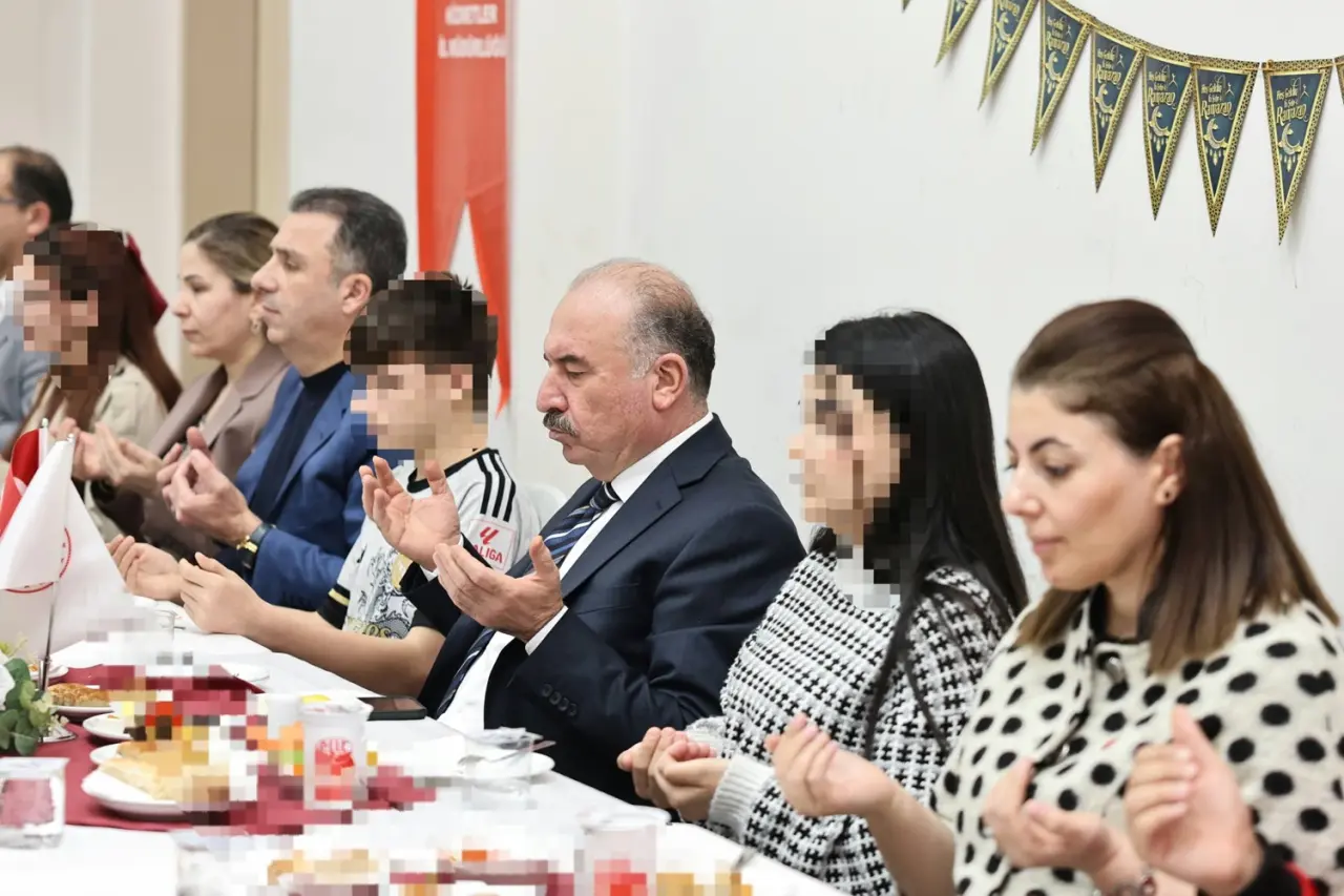 Sevgi Evleri’nde Çocuklarla İftarda Buluştu 4