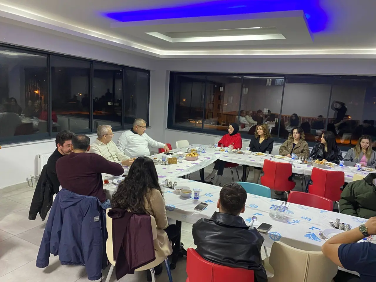 Üniversite Öğrencileri İftar Sofrasında Buluştu 2