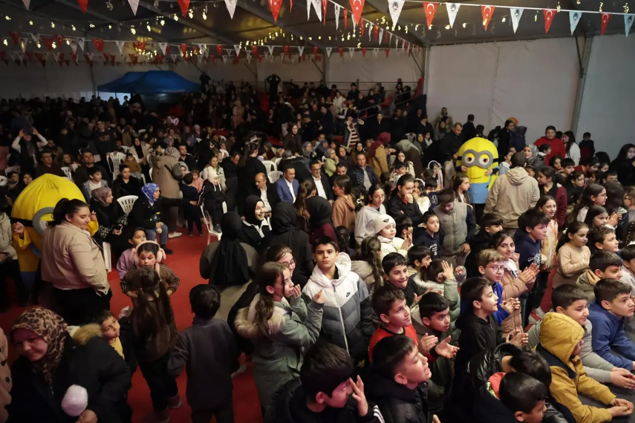 İlçe Halkıyla Çay Sohbetinde Buluştu 6