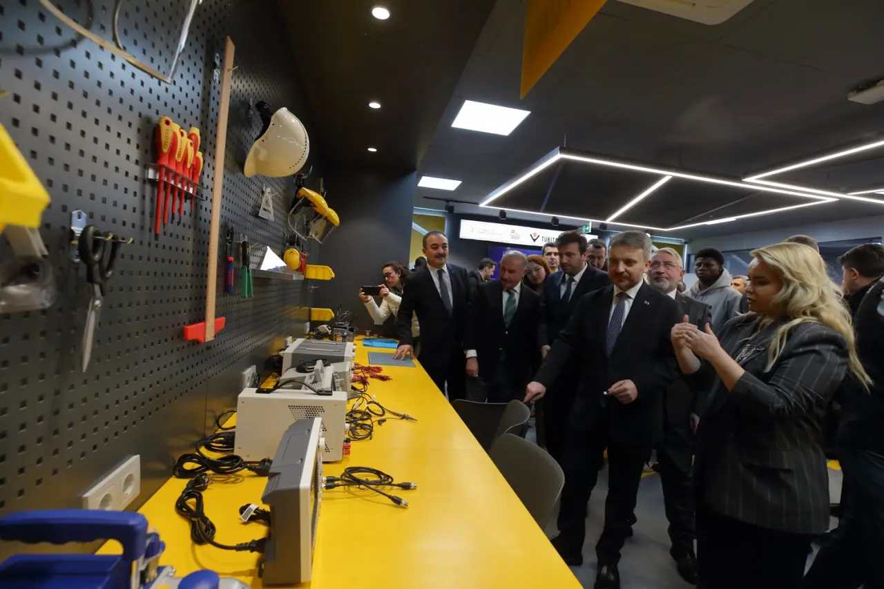 Çorum'da Milli Teknoloji Atölyesi Açıldı 8