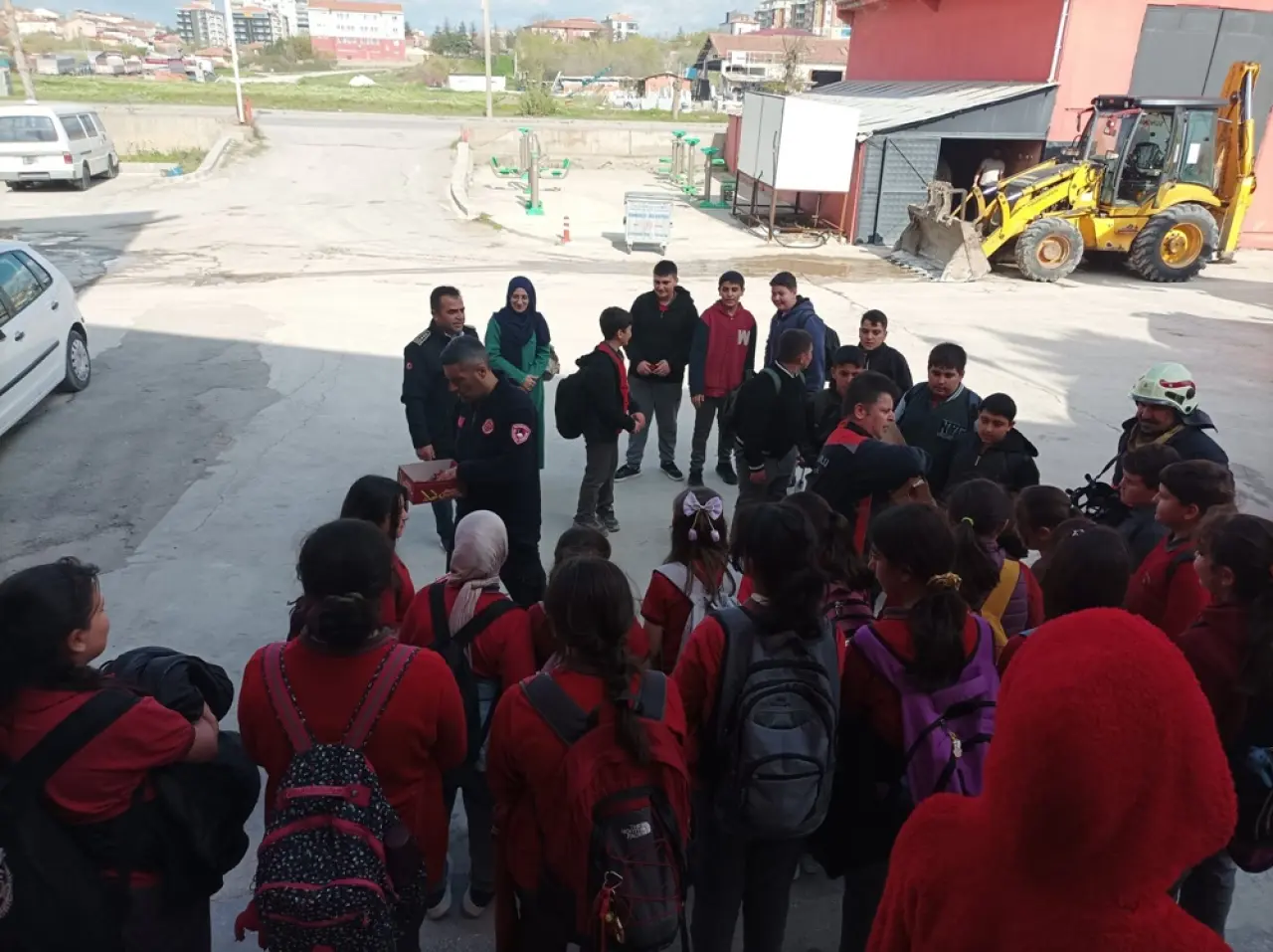 İtfaiye Ekiplerinden Öğrencilere Eğitim 2