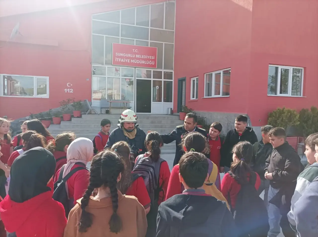 İtfaiye Ekiplerinden Öğrencilere Eğitim 3