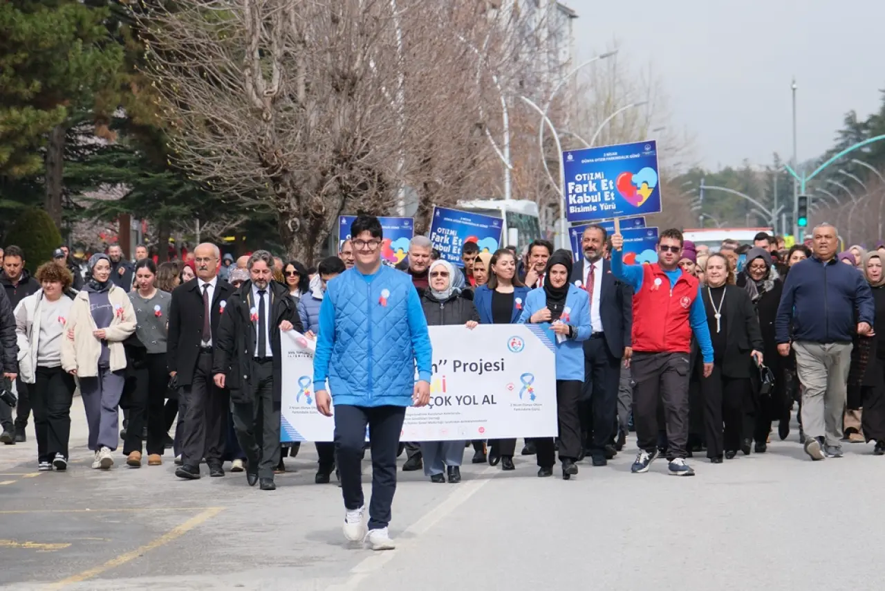 ‘Görülmeyeni Görünür Kılan Adımlar’ 3