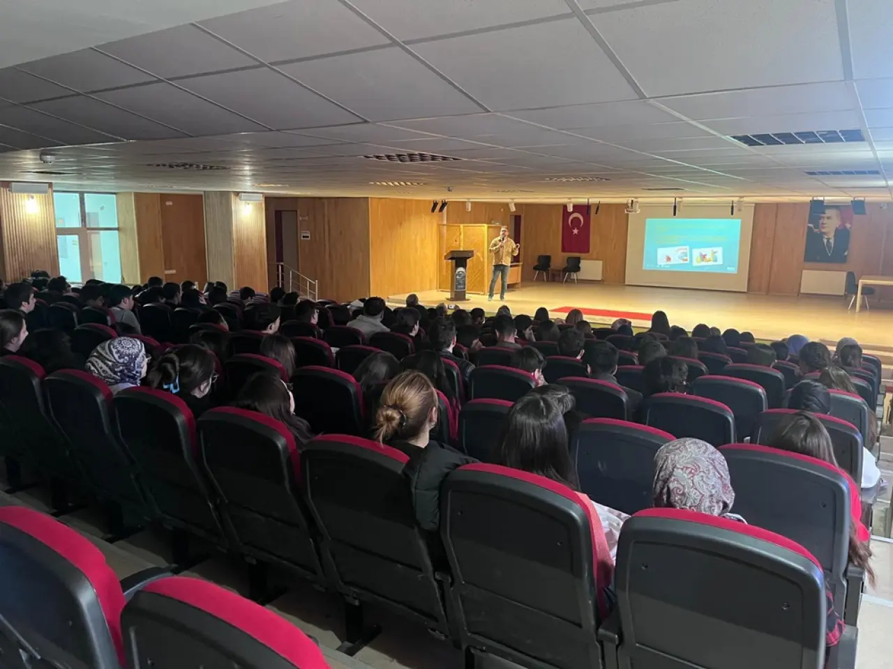 TÜBİTAK Bilim Söyleşileri Öğrencilere Yeni Ufuklar Açıyor 1