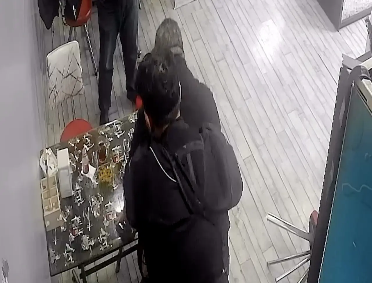 Çilek Yerken Boğuluyordu, Kurye Böyle Kurtardı 1