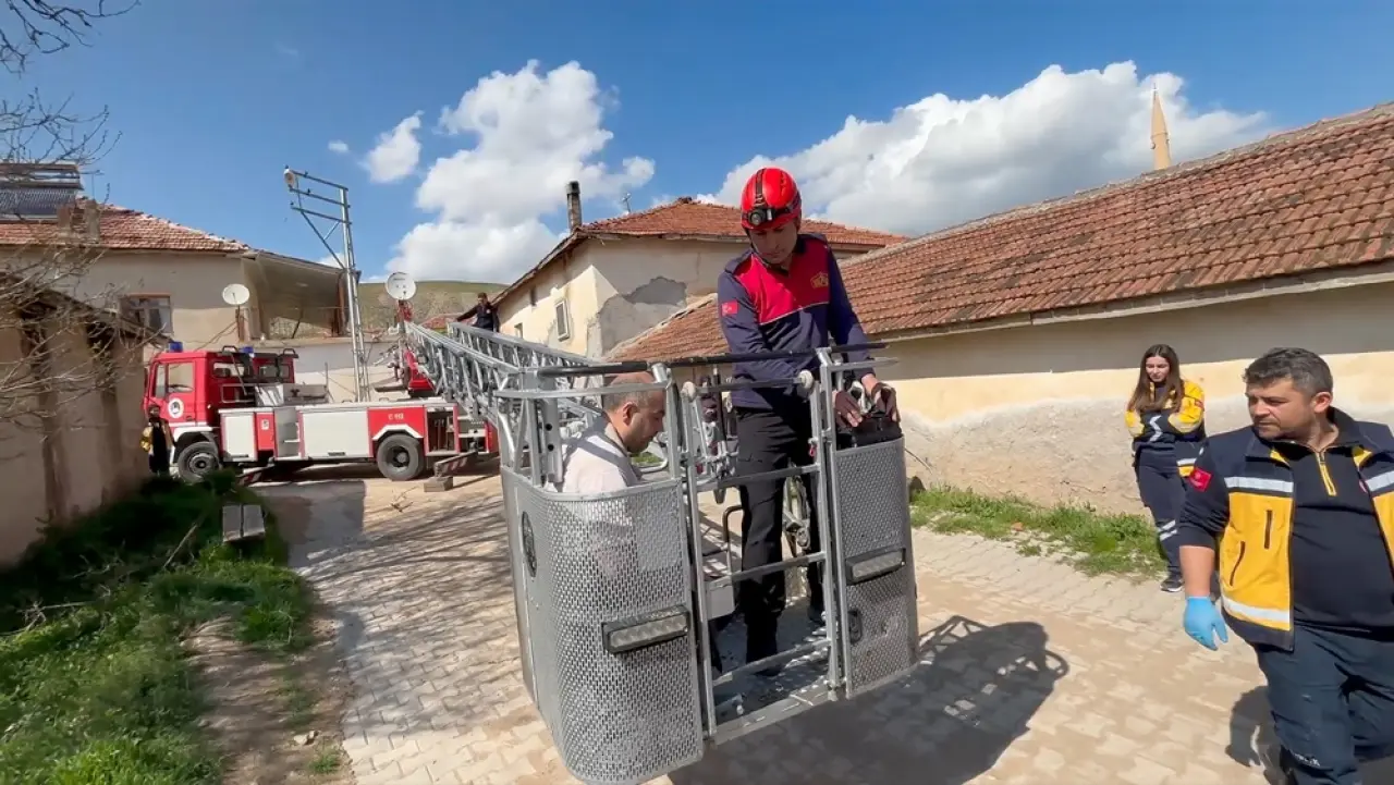 Baca Temizlemek İsterken Yığılıp Kaldı 4