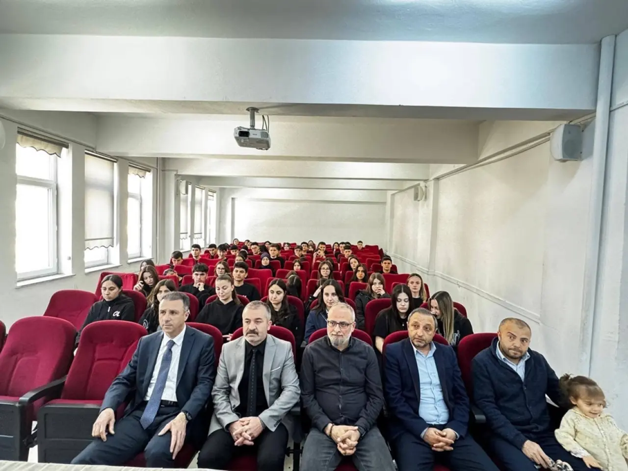 Bektaş, Lise Öğrencileriyle Bir Araya Geldi 5