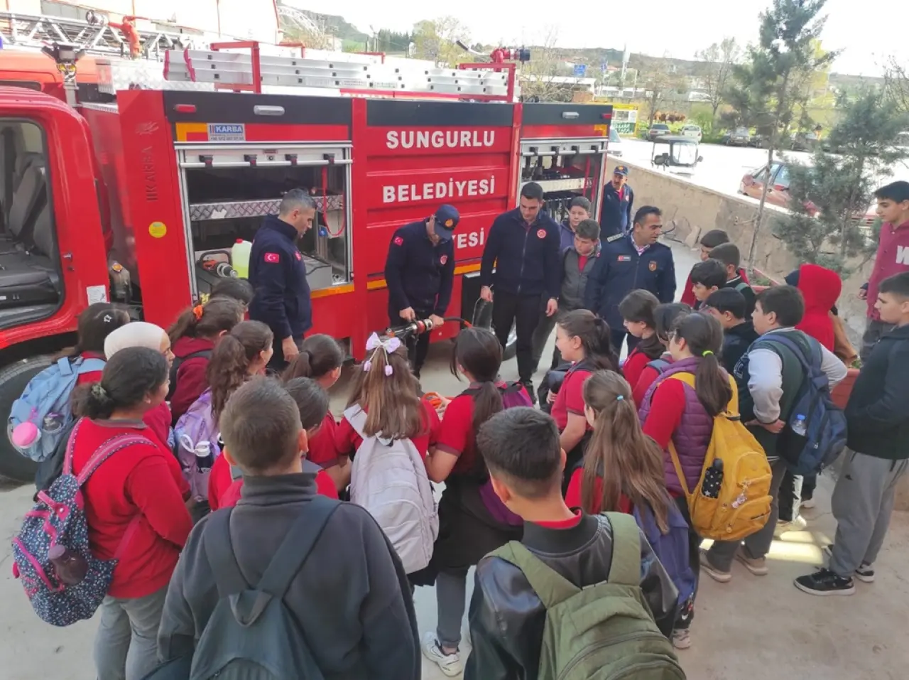 İtfaiye Ekiplerinden Öğrencilere Eğitim 1