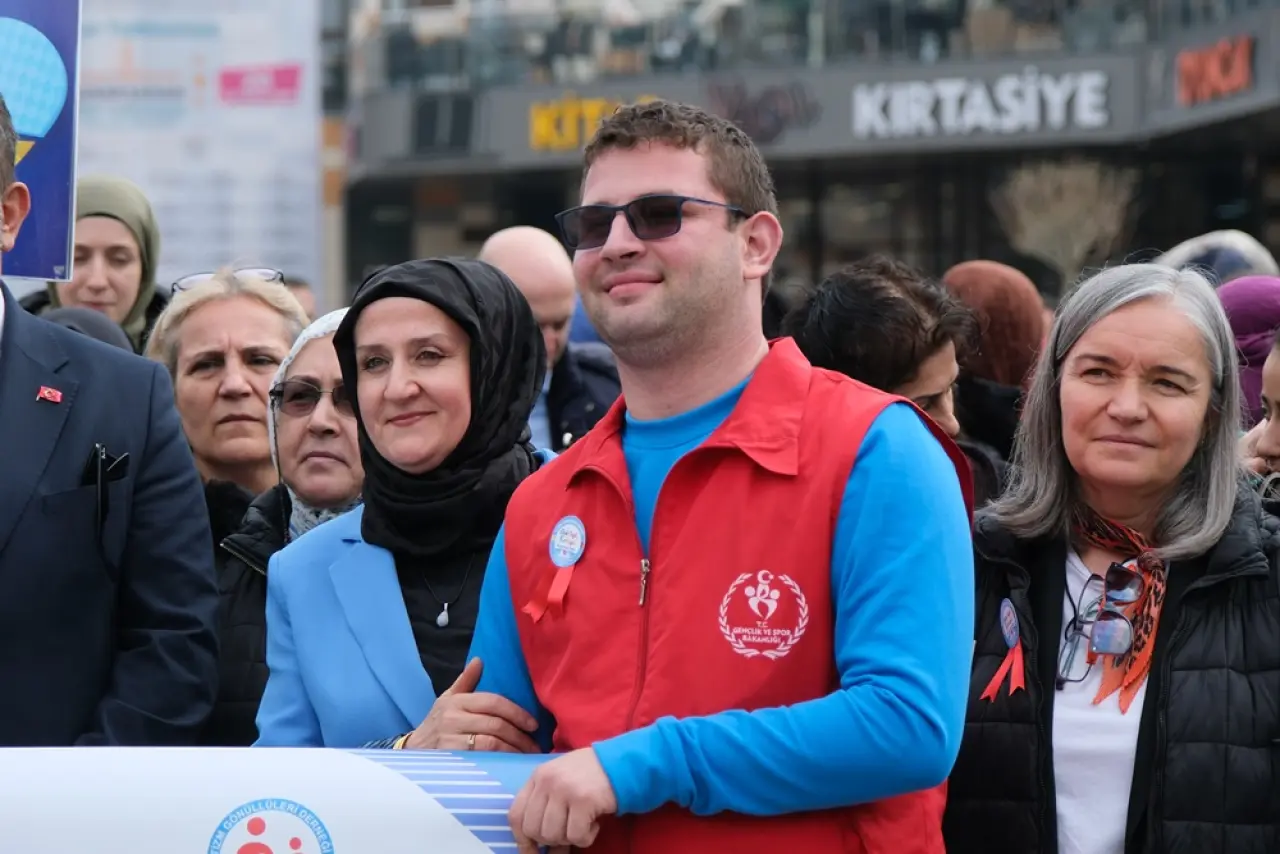 ‘Görülmeyeni Görünür Kılan Adımlar’ 2