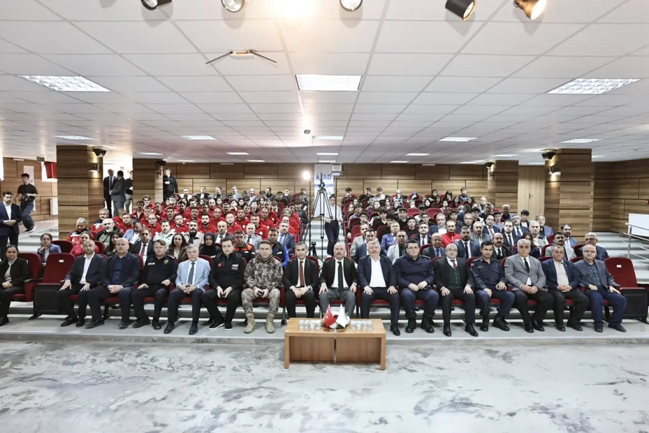 Osmancık AKUB Ekibine Gururlandıran Arma 6