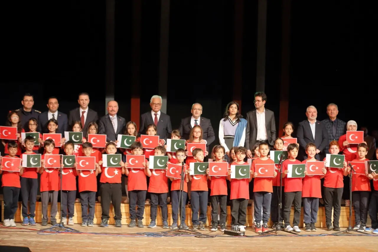 Himalayalar'dan Çorum’a Köprü 11