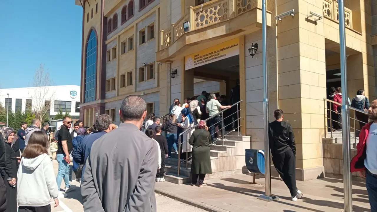 Öğrenciler Ter Döktü, Veliler Kapıda Bekledi 5