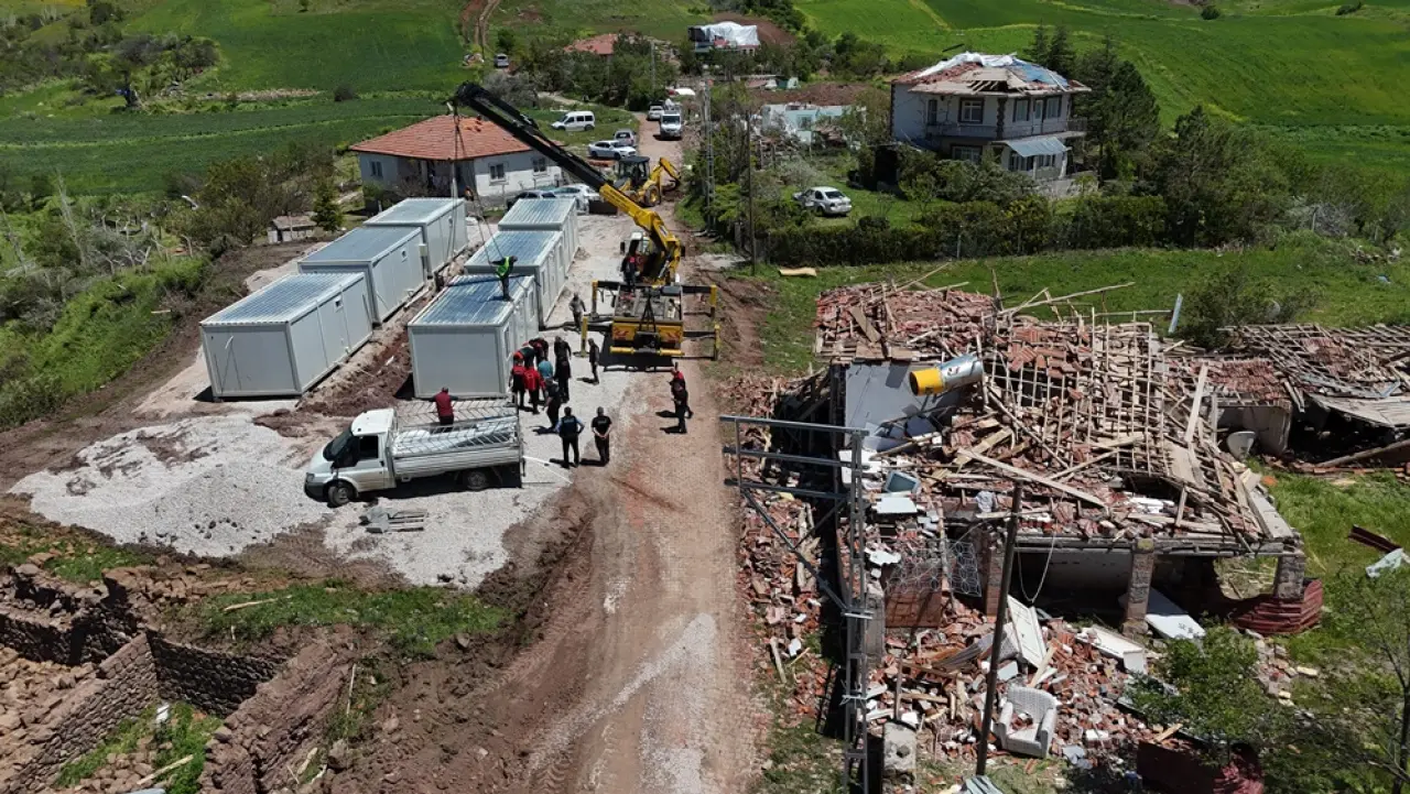 Hortum Felaketi Yaşayan Köyde Çalışmalar Sürüyor 1