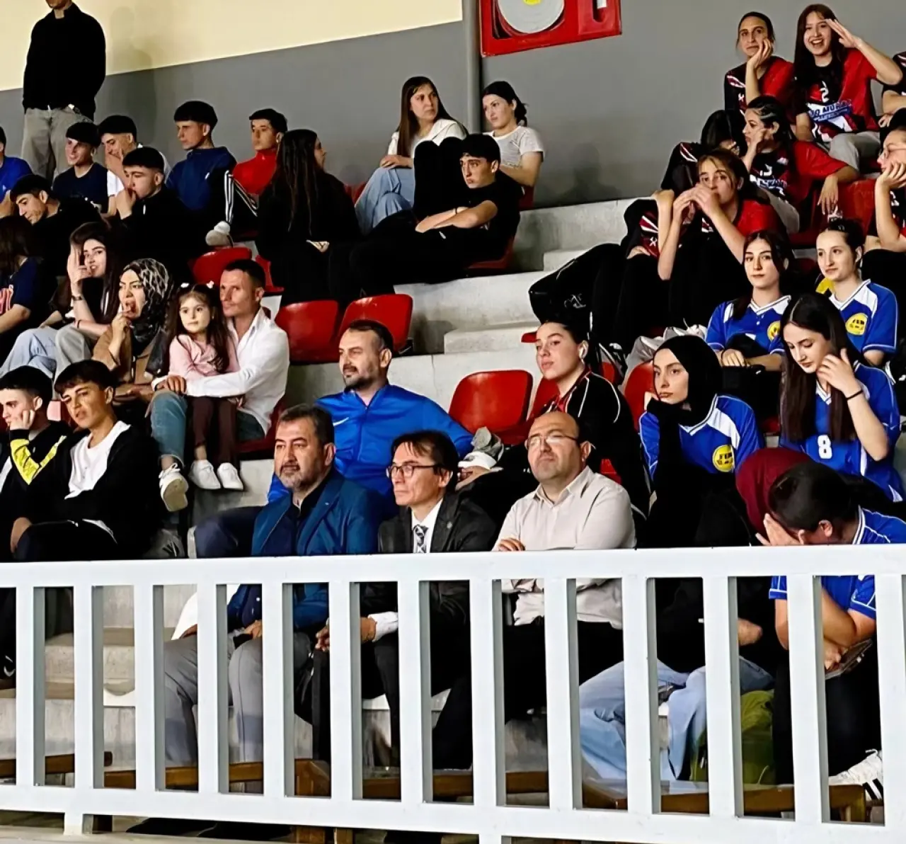 Lise Öğrencileri Kıyasıya Mücadele Etti 5