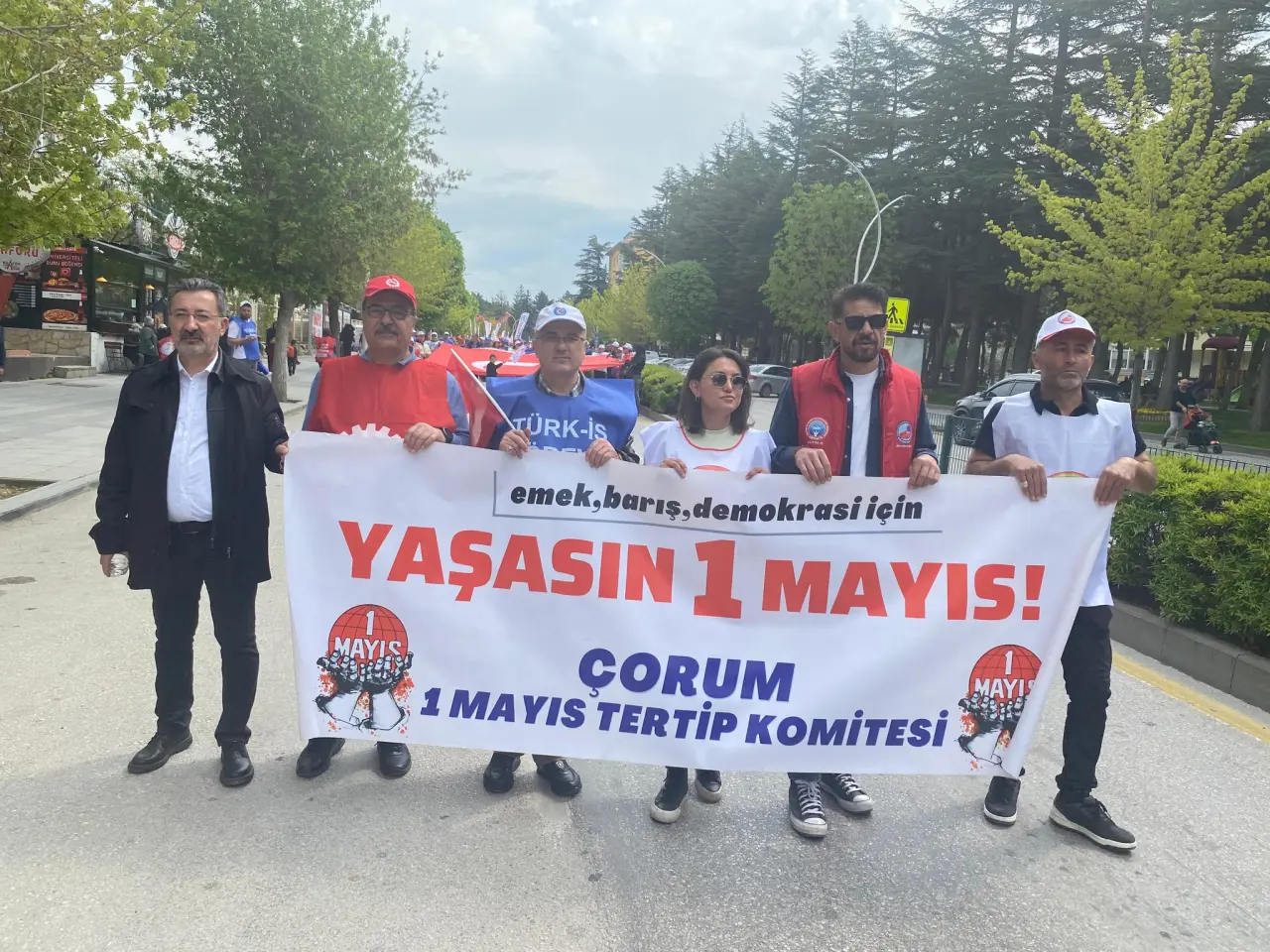 1 Mayıs Alanından Ekonomik Adaletsizliklere Dikkat Çekti 1