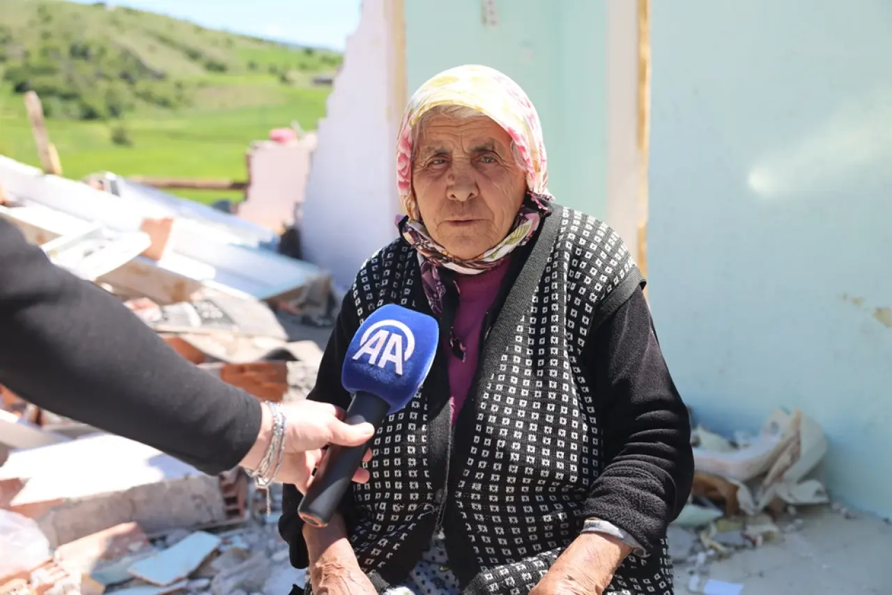 Hortum Felaketi Yaşayan Köyde Çalışmalar Sürüyor 16