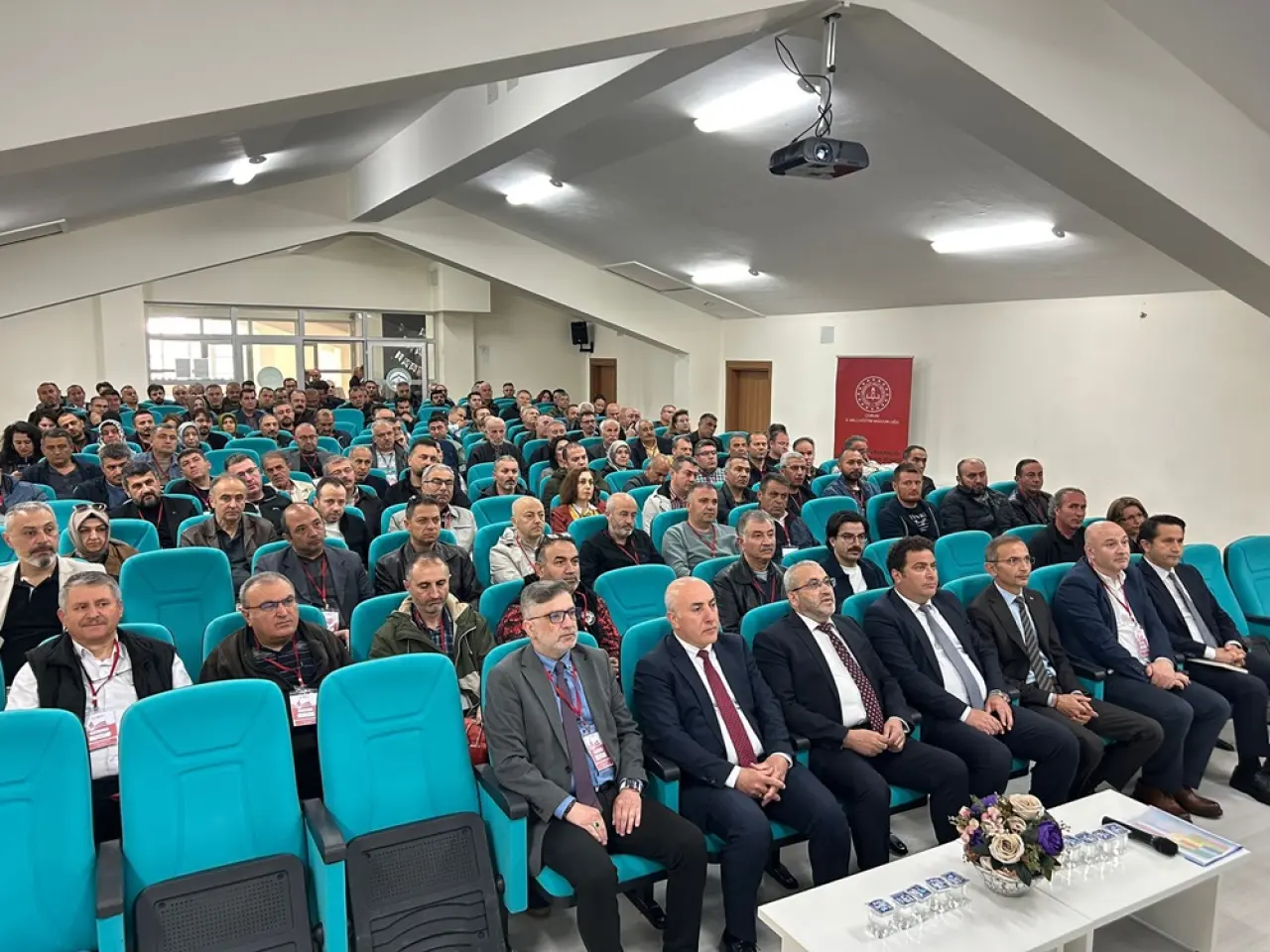 175 Yöneticiye Mesleki Gelişim Eğitimi 2