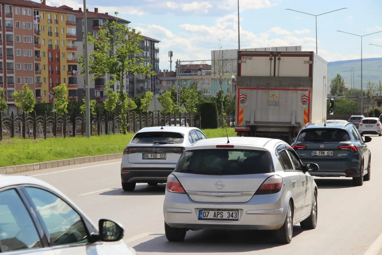 Yollarda Bayram Dönüşü Yoğunluğu 1