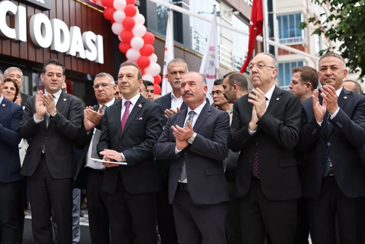 Çorum Eczacı Odası Yeni Yerinde 3