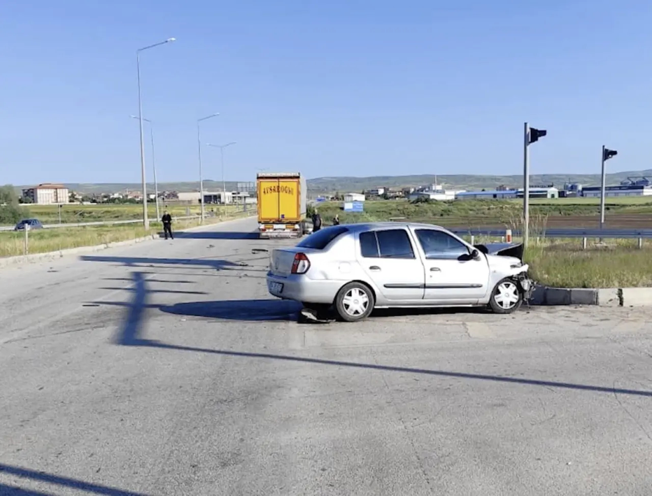 Yine Zile Kavşağı Yine Kaza! 4