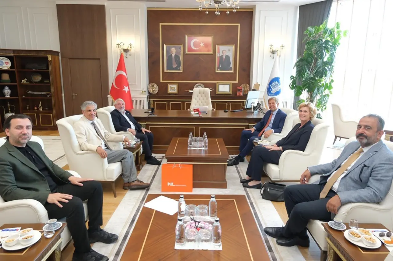 Dünya Kupası Havası Estiren Renkli Ziyaret 2