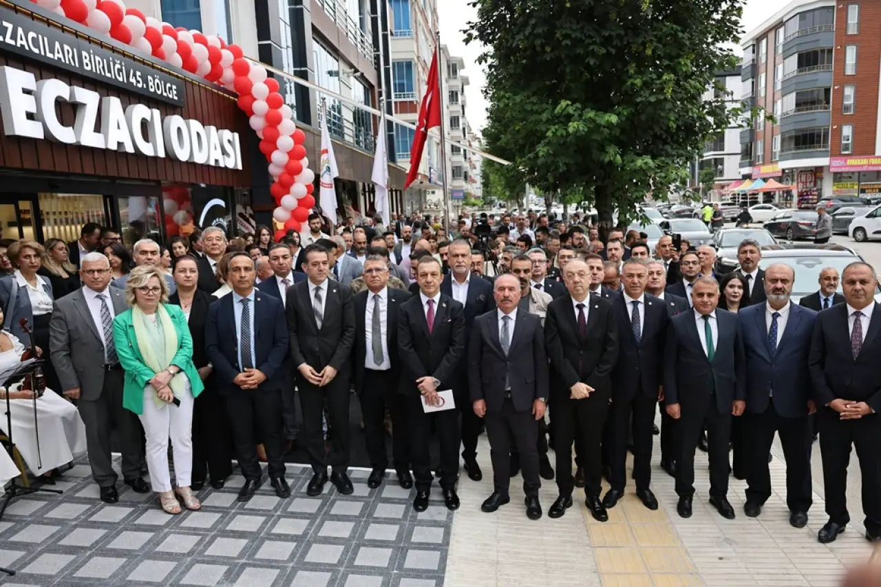 Çorum Eczacı Odası Yeni Yerinde 2