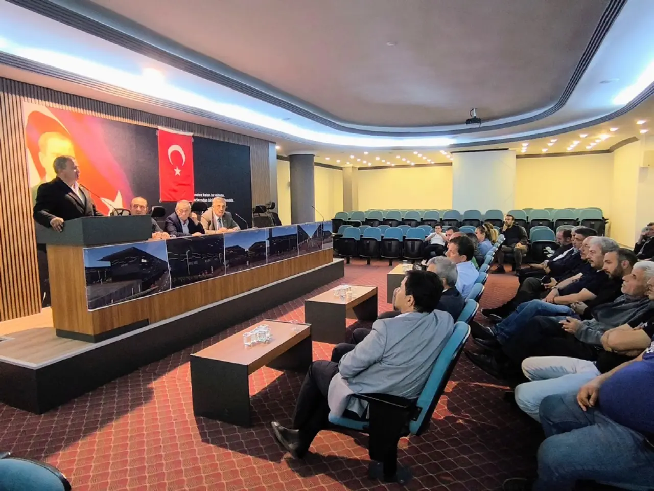 Necmettin Uzun’a Üyelerden Tam Destek 2