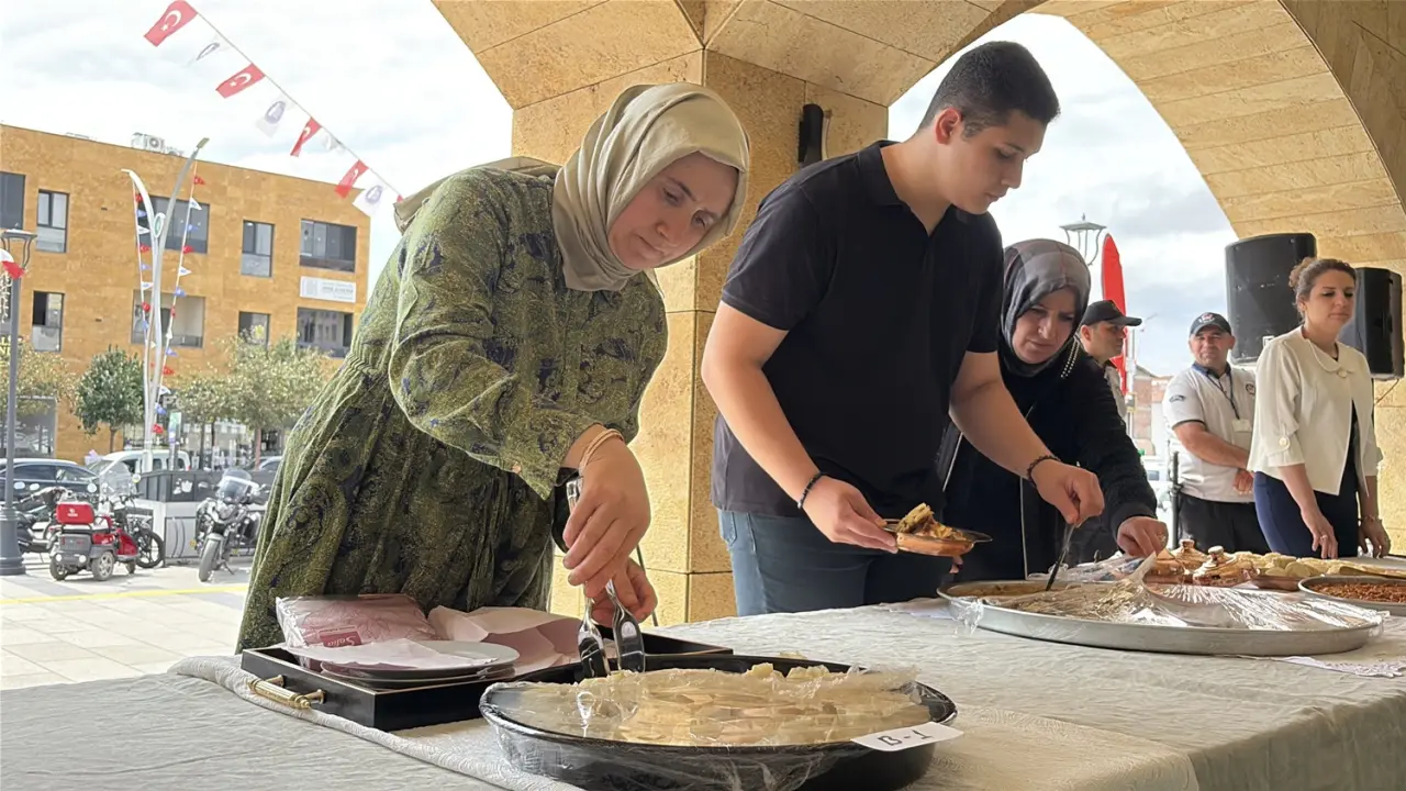 Festivalde Yöresel Tatlar Yarıştı 2