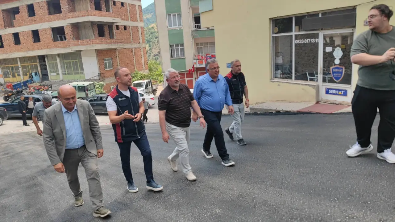 Çorum Belediyesinden Oğuzlar’a Asfalt Desteği 2