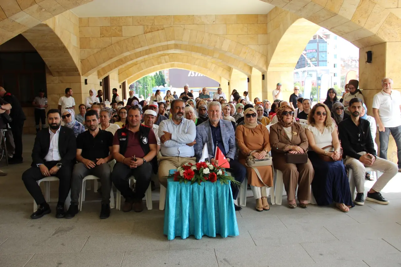 Festivalde Yöresel Tatlar Yarıştı 5