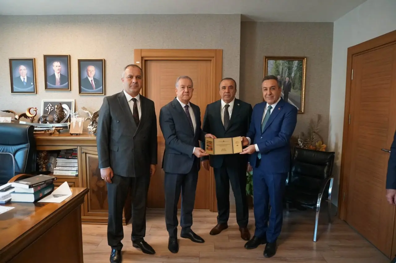 MHP’nin Çorum Heyetinden Ankara'ya Çıkarma 4