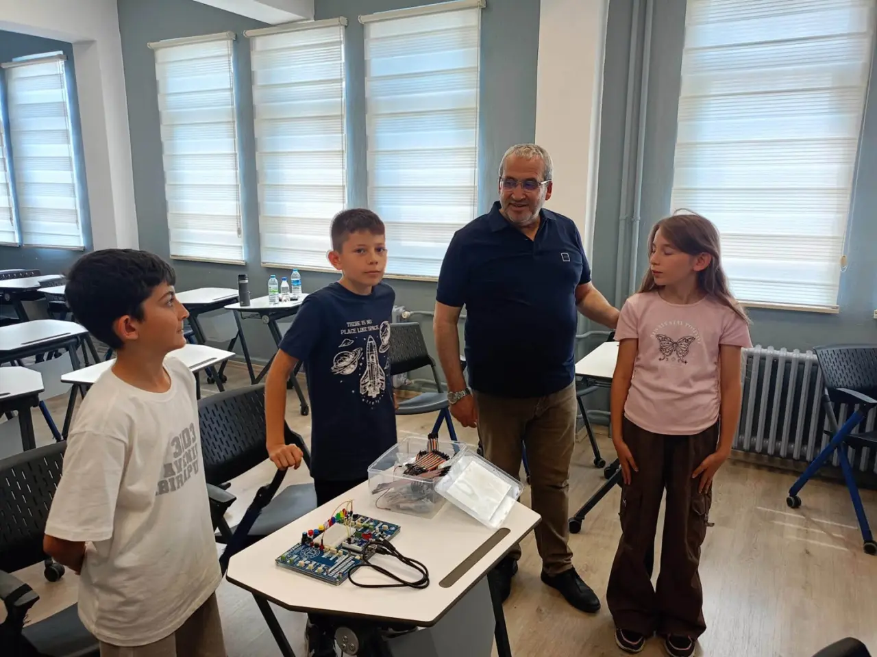 Geleceğin Mucitleri Teknoloji ve Kodlama Öğreniyor 1